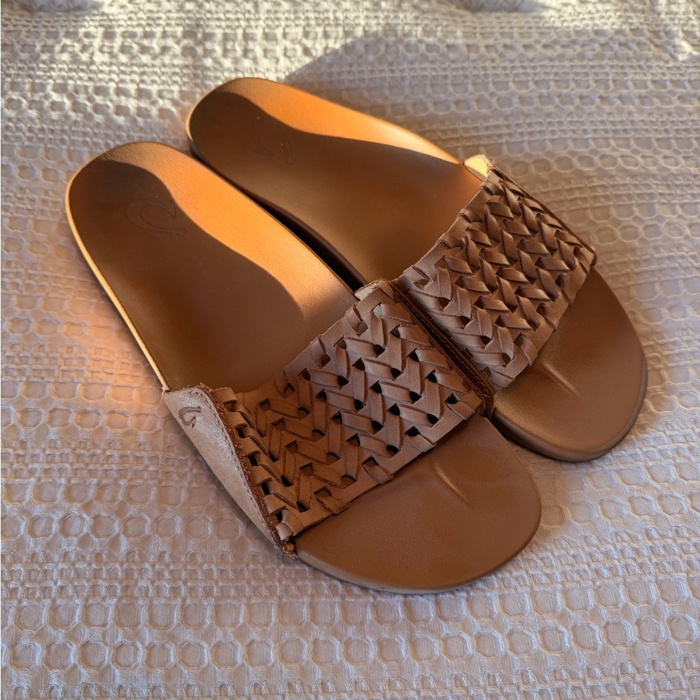 OluKai Brown Woven Sandals